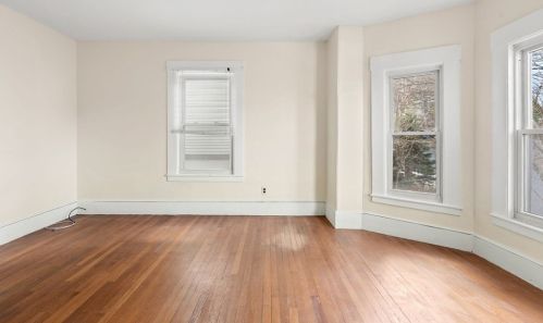 22 Oakland St, Newton MA 02458-1848 exterior