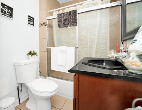 1331 Home Ave, Forest View IL 60402-1618 exterior