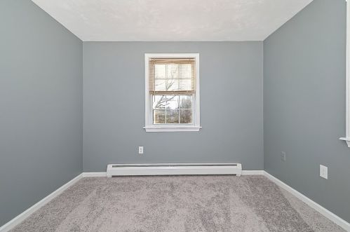 79 Valmor St, Worcester MA 01604-2447 exterior