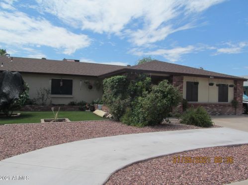 901 Bluefield Ave, Phoenix, AZ 85022-6076