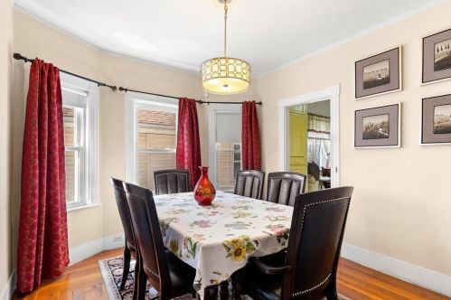 24 Chatham Rd, Everett MA 02149-4915 exterior