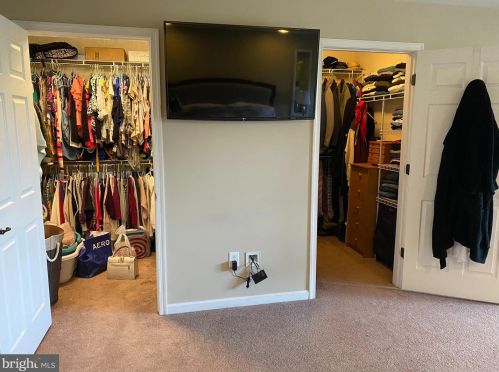 618 Sweetgum Ln, West Deptford NJ  08096-5565 exterior