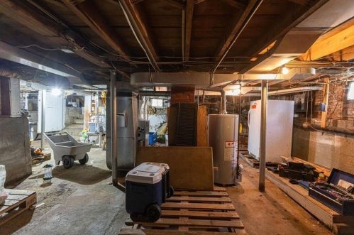 51 Grv St, North Brookfield MA 01535-1944 exterior