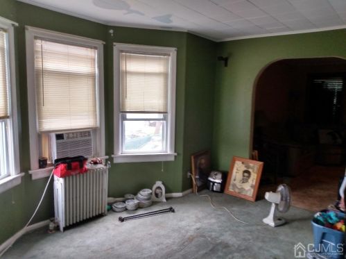 119 Lowell St, Carteret, NJ 07008-2919