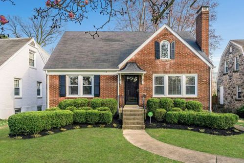 2442 Tyler Ln, Louisville, KY 40205-2667