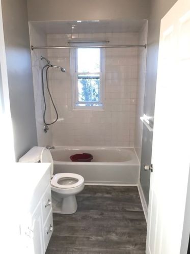 136 Dartmouth St, New Bedford MA 02740-3106 exterior