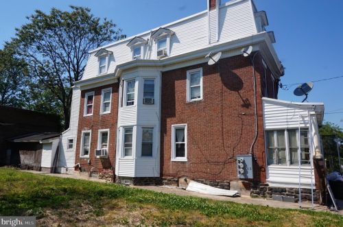 5042 6 St, Philadelphia PA 19120-3102 exterior