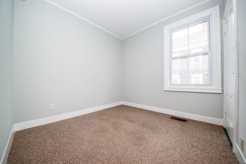 95 Chestnut St, New Bedford MA 02740-5254 exterior