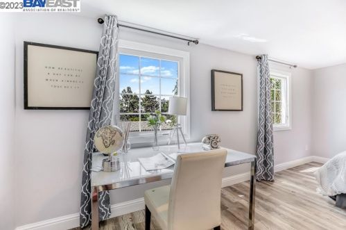 1225 Sandelin Ave, San Leandro CA  94577-3956 exterior