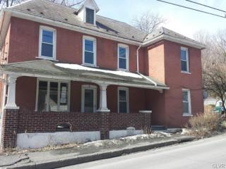 4 Fox Gap Ave, Bangor, PA 18013-1414