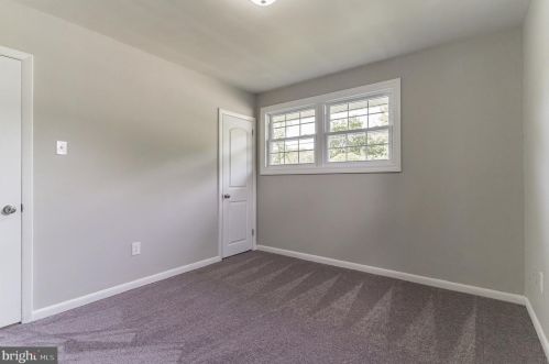 1493 Delsea Dr, West Deptford NJ 08093-1159 exterior