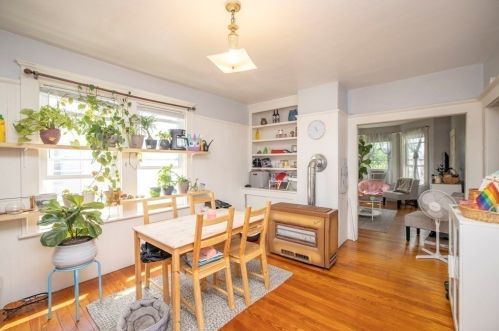 251 Shaw St, New Bedford MA  02745-5344 exterior