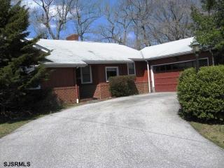 247 River Dr, Pennsville NJ  08070-1208 exterior