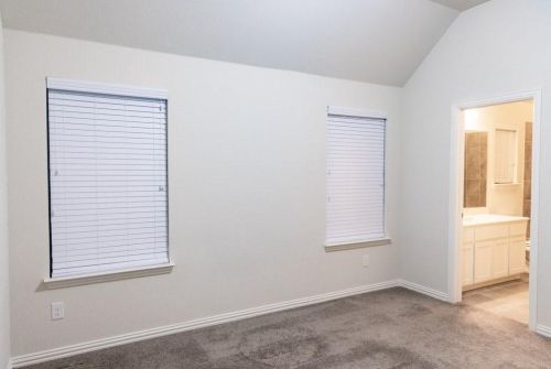 7959 Southfork Bnd, Irving TX 75063-4527 exterior