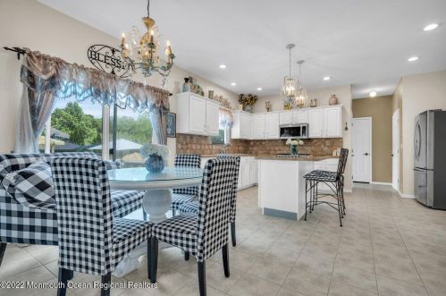 1 Highland Dr, Jackson Twp NJ 08527-1213 exterior