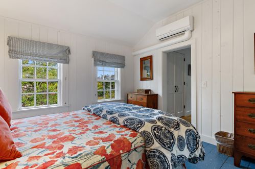 156 Chatham Bars Ave, Chatham MA 02633-2343 exterior