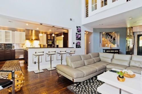 4208 Spyglass Hill Ln, Irving TX  75038-6432 exterior