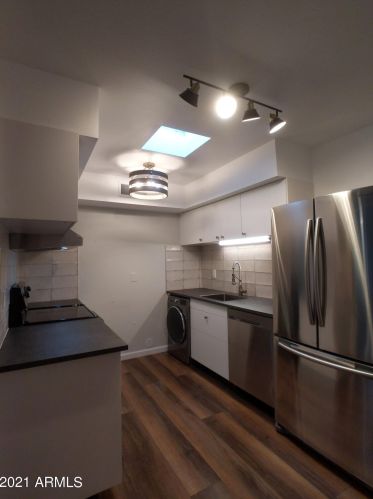 325 Colter St, Phoenix AZ 85018-1536 exterior