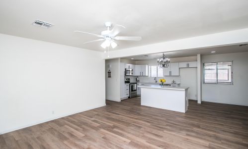 601 Euclid Ave, Phoenix AZ  85042-7622 exterior