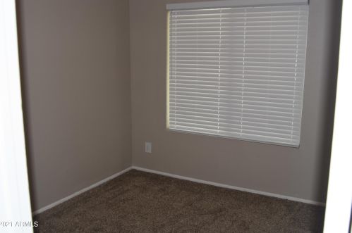 4061 Aster Dr, Phoenix AZ 85032-7318 exterior