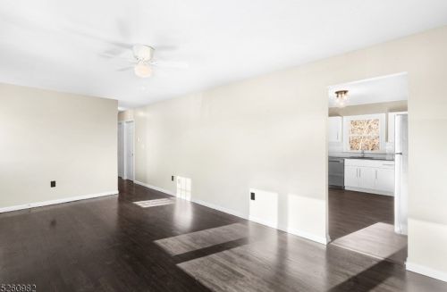 20 Loomis Ave, Wantage NJ  07461-2214 exterior