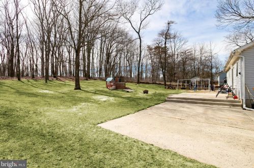 808 Mail Ave, West Deptford NJ  08096-6515 exterior