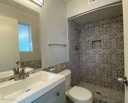 10833 38th Pl, Phoenix AZ  85028-3416 exterior