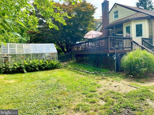 45 Elm Ave, West Deptford NJ 08051-1510 exterior