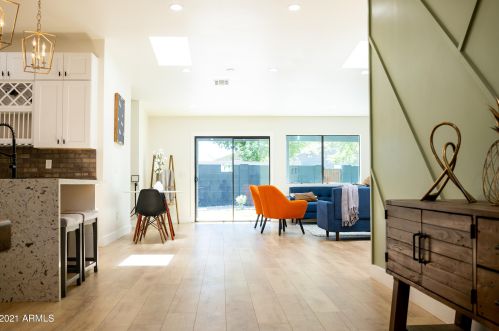 3307 43rd Pl, Phoenix AZ  85018-6422 exterior