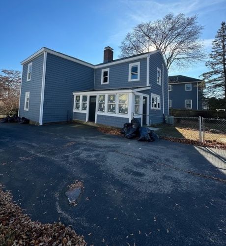 1307 Washington St, Braintree MA 02184-8623 exterior