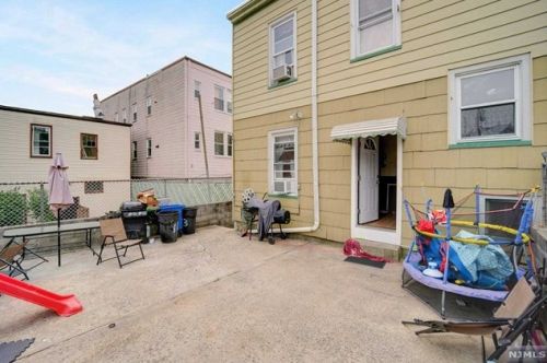 113 Hoyt St, Kearny NJ 07032-3367 exterior