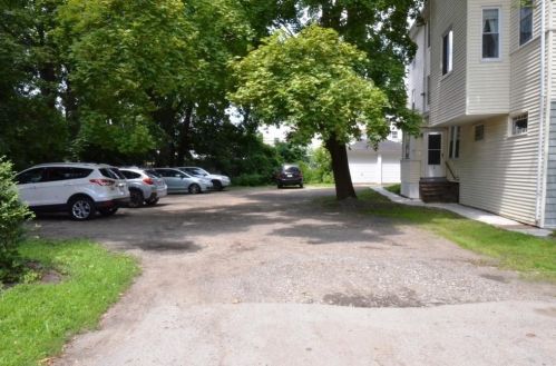 109 Heywood St, Worcester MA 01604-3944 exterior