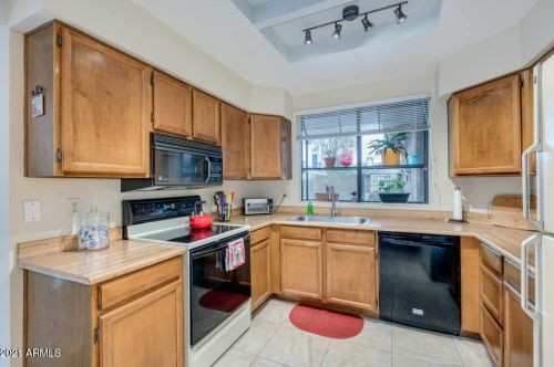 12822 50 Way, Phoenix AZ 85044-4132 exterior