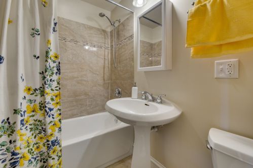 1400 Home Ave, Forest View IL 60402-1618 exterior