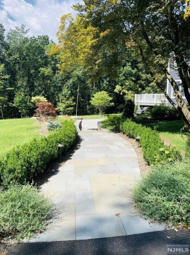 289 Stonetown Rd, Skyline Lakes NJ  07456-1210 exterior