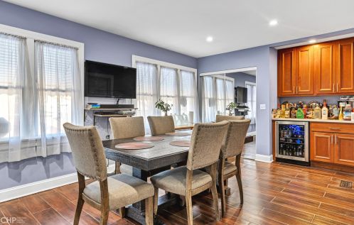 2614 Oak Park Ave, Forest View IL 60402-2533 exterior