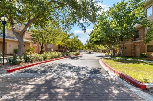 2989 44th St, Phoenix AZ 00000-7203 exterior