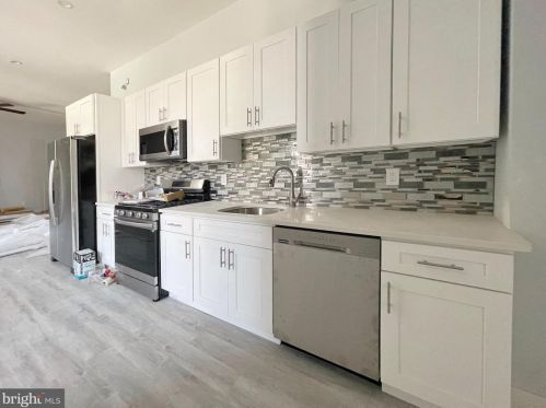 1939 Diamond St, Philadelphia, PA 19121-1595