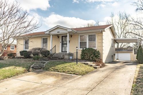 6818 Shareith Dr, Louisville, KY 40228-1454