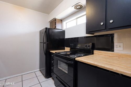 2528 Belmont Ave, Phoenix AZ 85051-6618 exterior