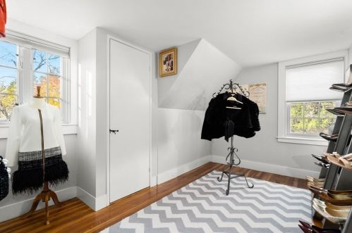 48 Cary Ave, Milton MA 02186-4222 exterior