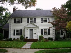 64 Paulson Rd, Newton, MA 02468-1028