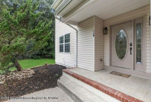 380 Sapphire Dr, Jackson Twp NJ  08527-1363 exterior