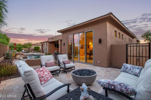 22843 54th St, Phoenix AZ  85054-7199 exterior