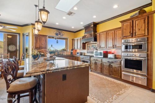 33807 4 Dr, Phoenix AZ 85045-0464 exterior