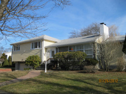 80 Redwood Rd, Newton, MA 02459-3127