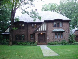 29 Caroline Park, Newton, MA 02468-1101