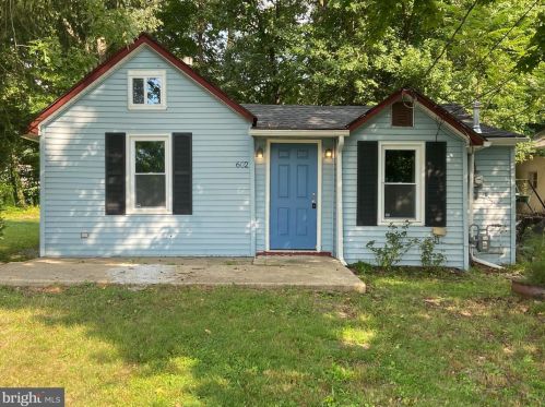 602 3rd St, West Deptford NJ  08096-1043 exterior