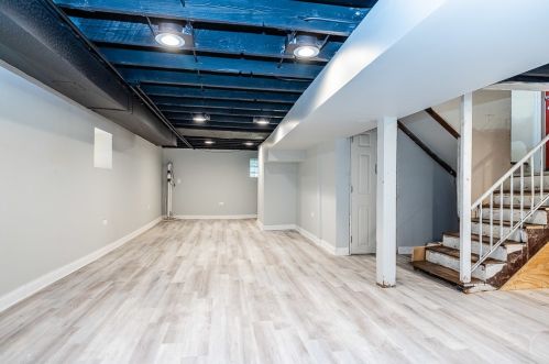 2642 Kenilworth Ave, Forest View IL 60402-2211 exterior