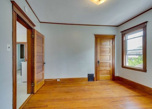 3 Beacon St, Quincy MA 02169-7117 exterior